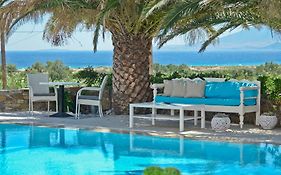 Dilino Hotel Studios